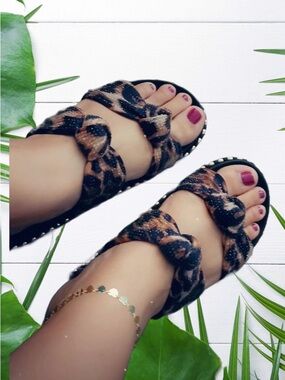 leopard Sandals Jessica Simpson 7m ,  Caralyna imported NIB